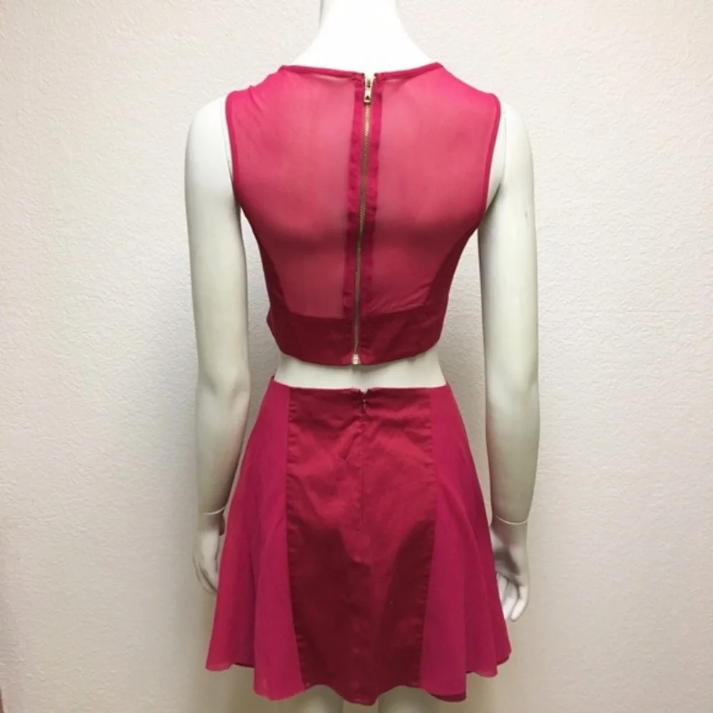 Women’s Fuchsia Cutout Fit-and-Flare Dress - Picture 4 of 6